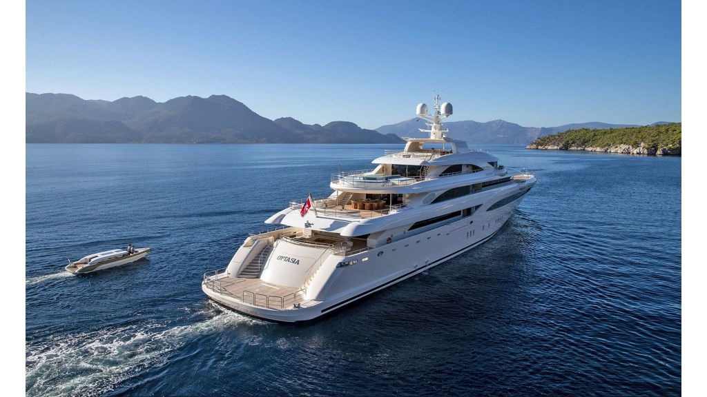 imgi_102_optasia-mega-yacht-33-1024-576