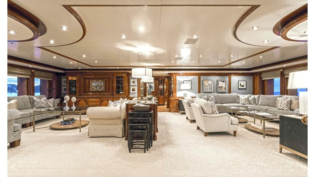 imgi_11_titania-super-yacht-10-1024-576