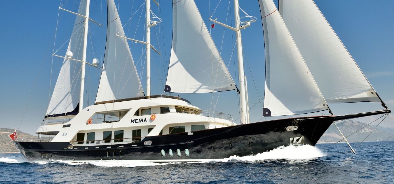 imgi_130_meira-luxury-yacht-master-3-1350-630