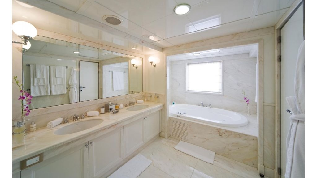 imgi_15_20130423070311-20130423070311-lauren_l-8--1024-576