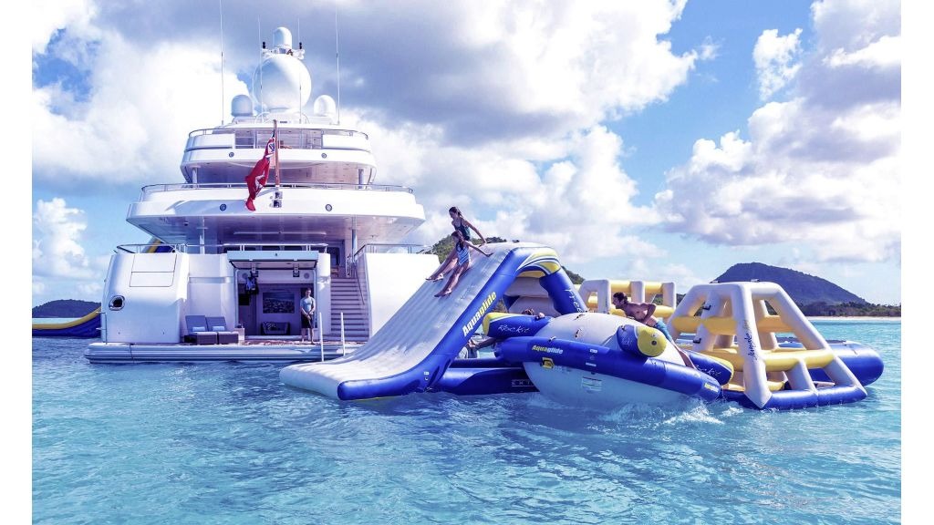 imgi_30_titania-super-yacht-20-1024-576