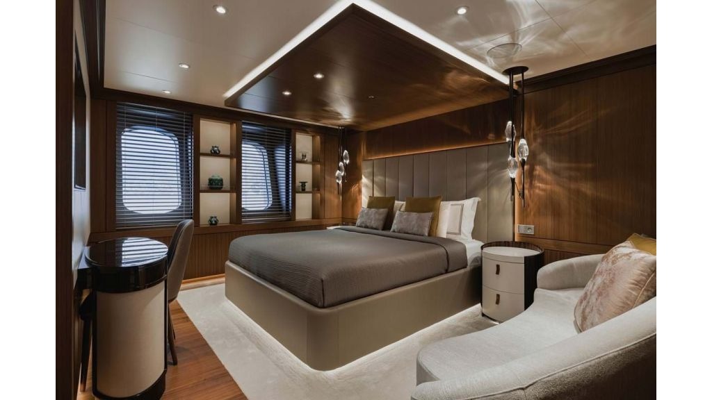 imgi_30_victorious-yacht-28-1024-576