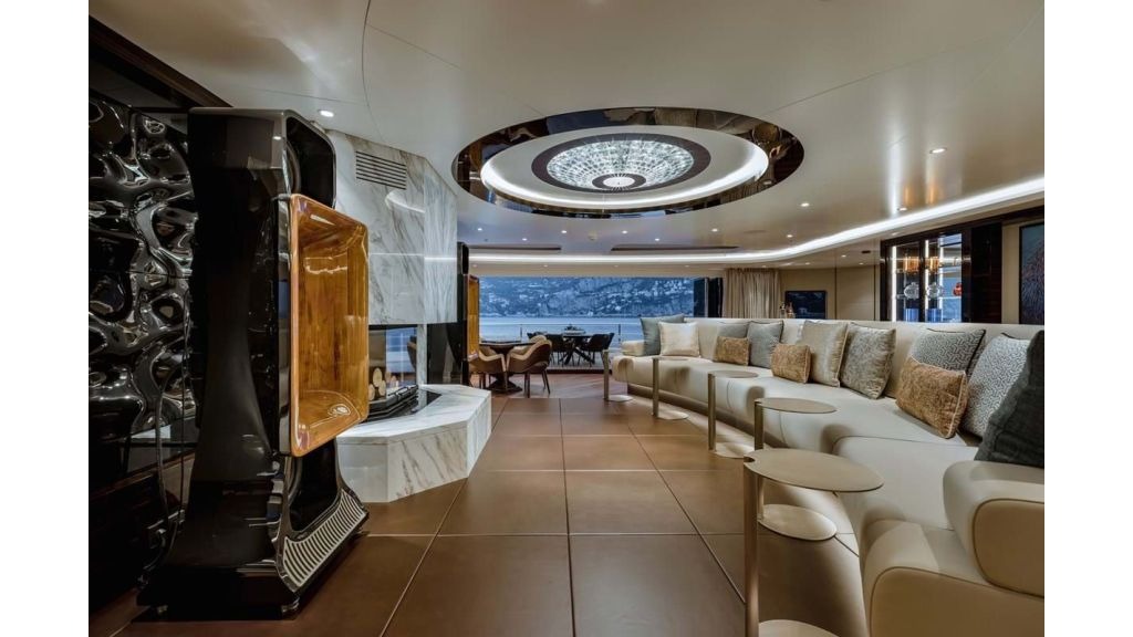 imgi_34_victorious-yacht-24-1024-576