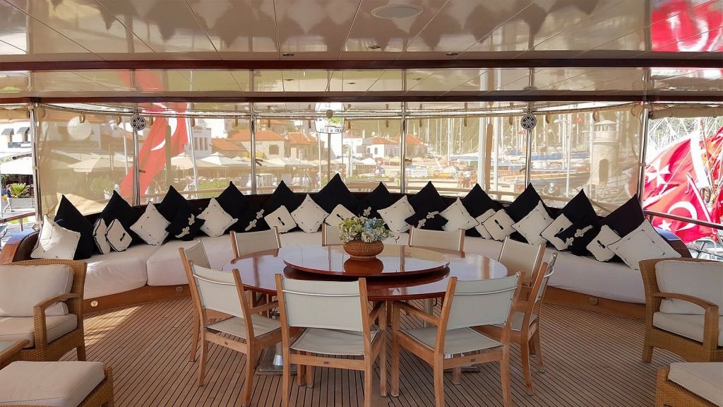 imgi_41_sea-dream-luxury-gulet-charter-20-1024-576