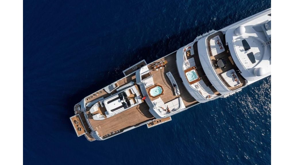 imgi_45_victorious-yacht-12-1024-576