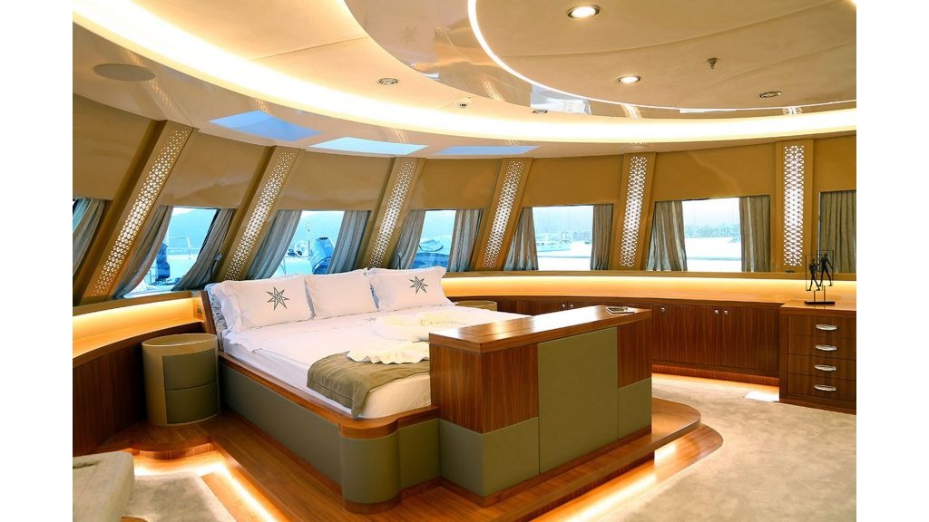 imgi_46_aresteas-luxury-motor-sailer-87-1024-576
