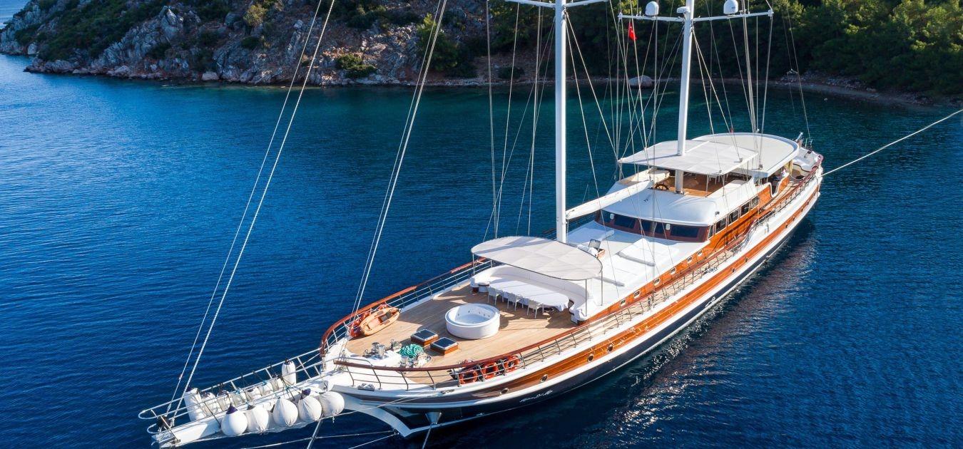 imgi_52_halkon-del-mar-luxury-gulet-master-1350-630