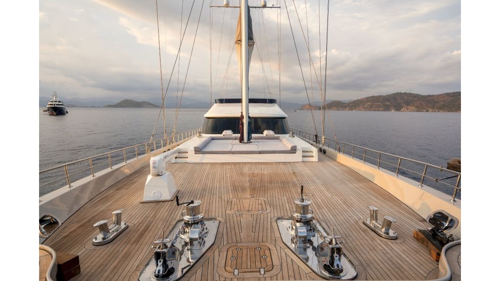 imgi_54_de-love-010-1024-576