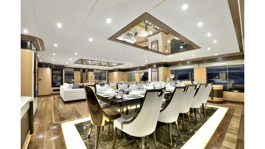 imgi_56_meira-luxury-yacht-50-1024-576