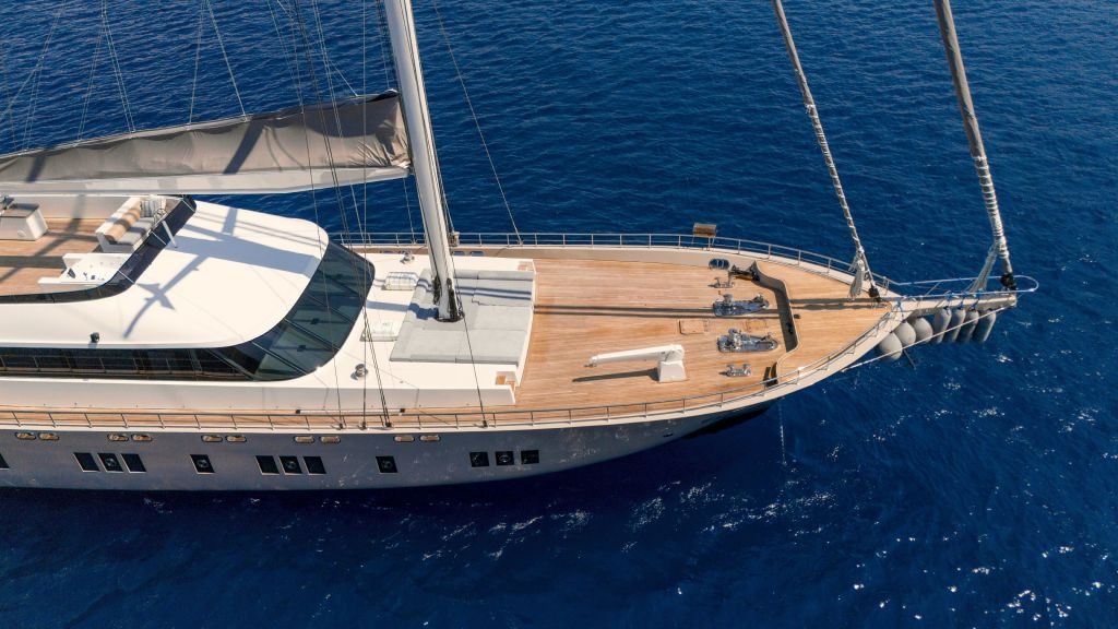 imgi_58_de-love-049-1024-576