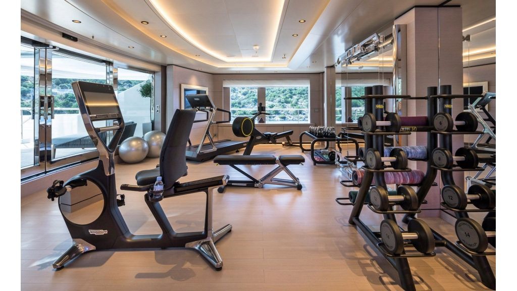 imgi_59_opari-super-yacht-69-1024-576