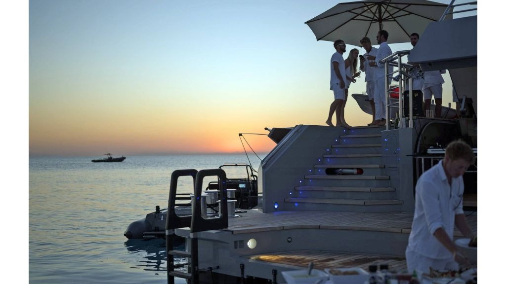 imgi_60_bold-motor-yacht-1-1024-576