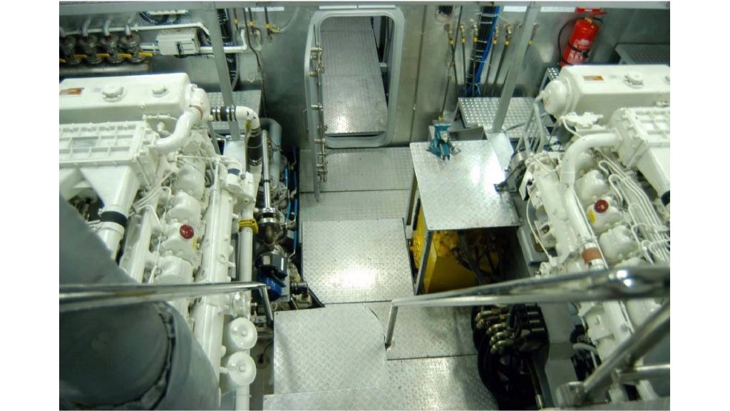 imgi_60_sea-dream-luxury-motor-sailor-15-1024-576