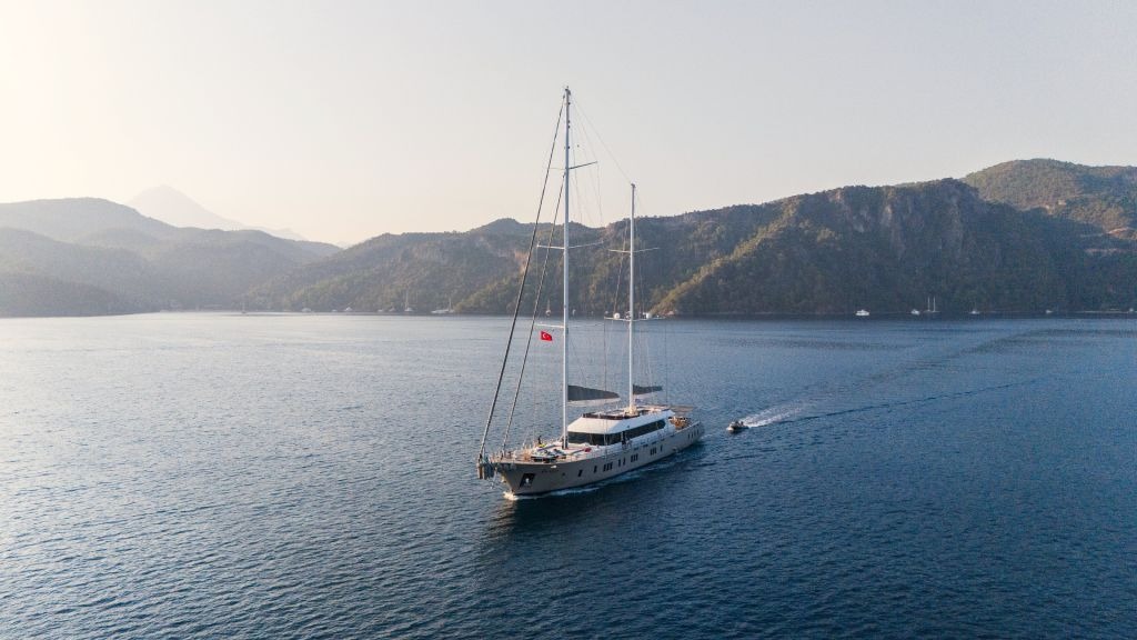 imgi_61_de-love-038-1024-576