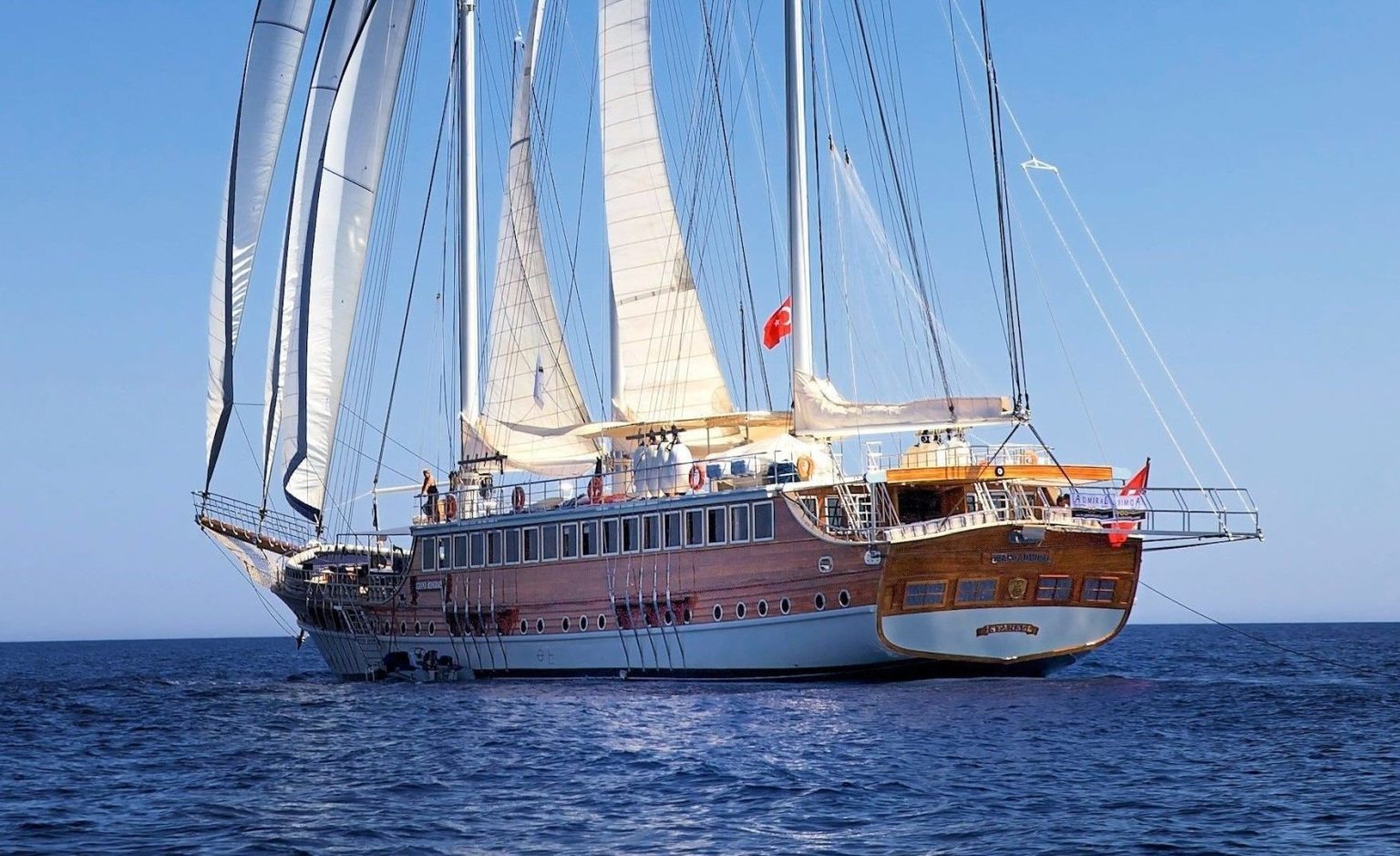 imgi_66_grand-admiral-gulet-master-1536x939