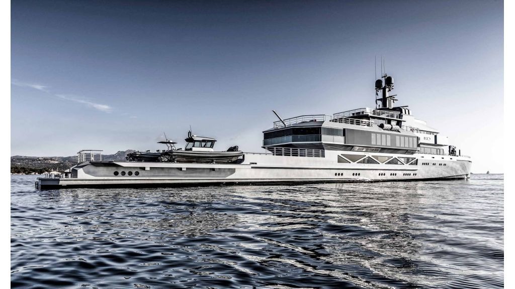 imgi_67_bold-motor-yacht-37-1024-576