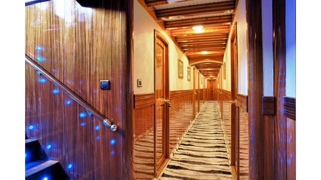 imgi_6_grand-admiral-28-master-1024-576