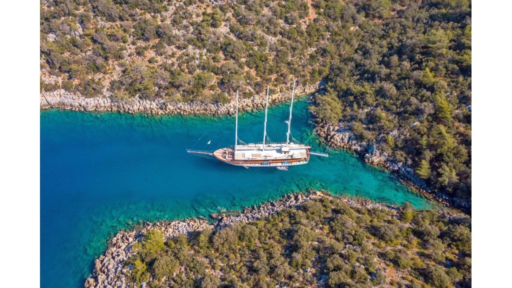 imgi_75_admiral-11-1024-576