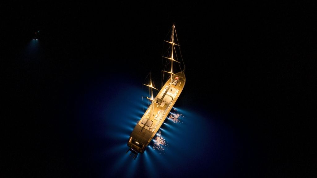 imgi_77_de-love-059-1024-576