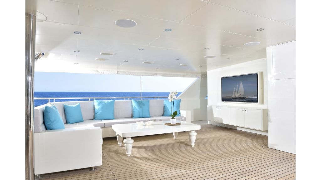imgi_77_meira-luxury-yacht-27-1024-576