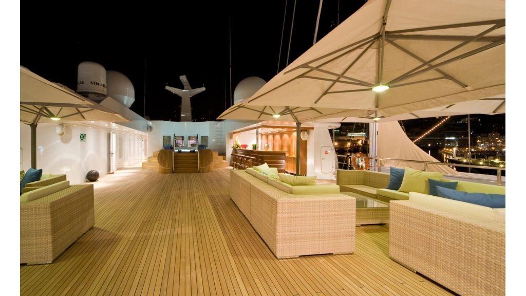 imgi_7_20130423070245-20130423070245-lauren_l-3--1024-576