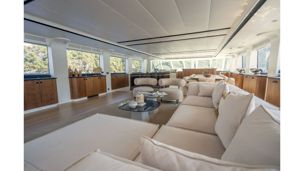 imgi_7_de-love-034-1024-576