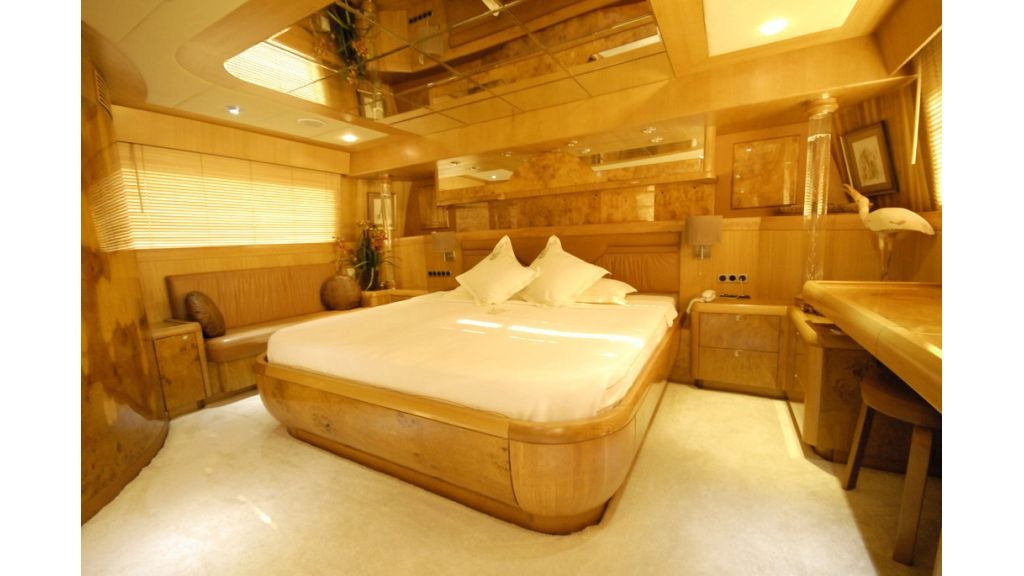 1288973521_sailing_yacht_suheyla_sultan_17-1024-576