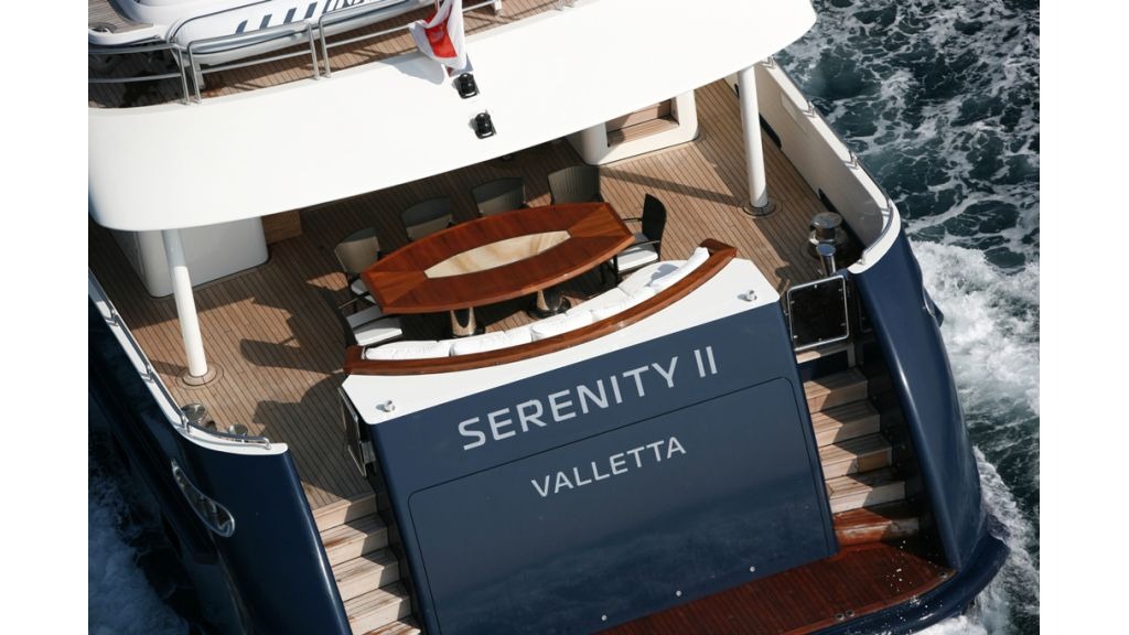 1299049094_motoryacht_serenity_4-1024-576