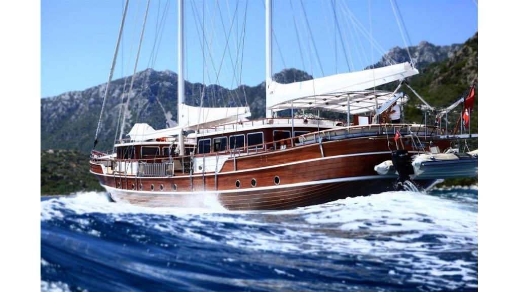 1349422211_nurten_a_gulet_2-1024-576