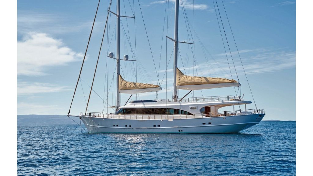 acapella-sailing-yacht-5-1024-576