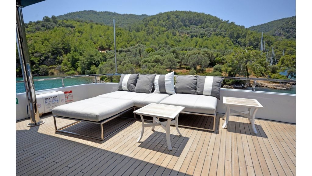 adamaris-yacht-47-1024-576