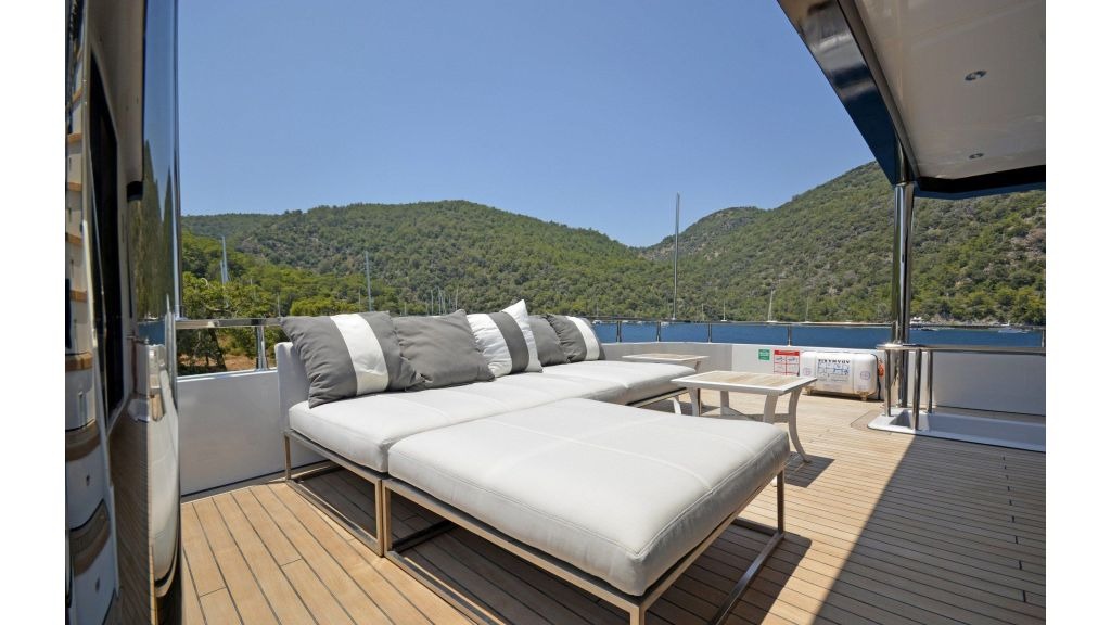 adamaris-yacht-55-1024-576