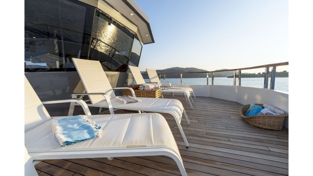 albatros-k-yacht-014-1024-576