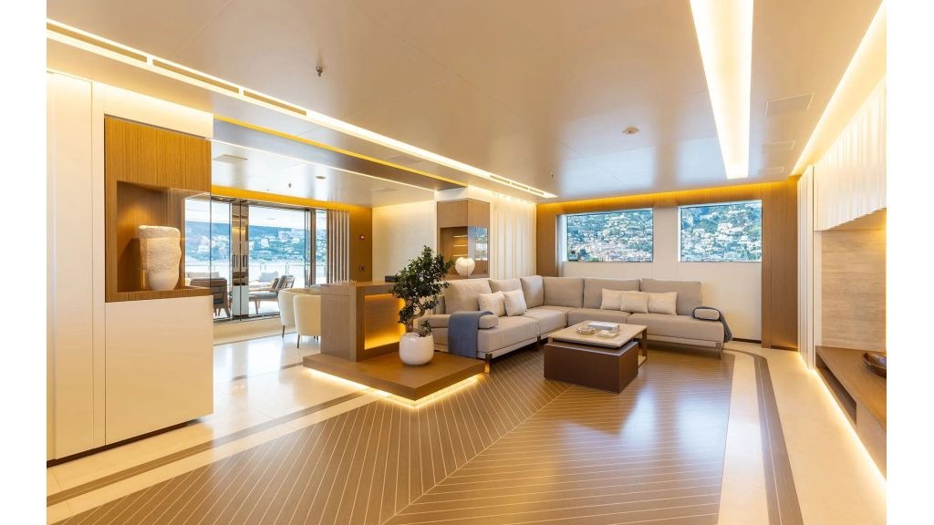 alfa-motor-yacht-012-1024-576