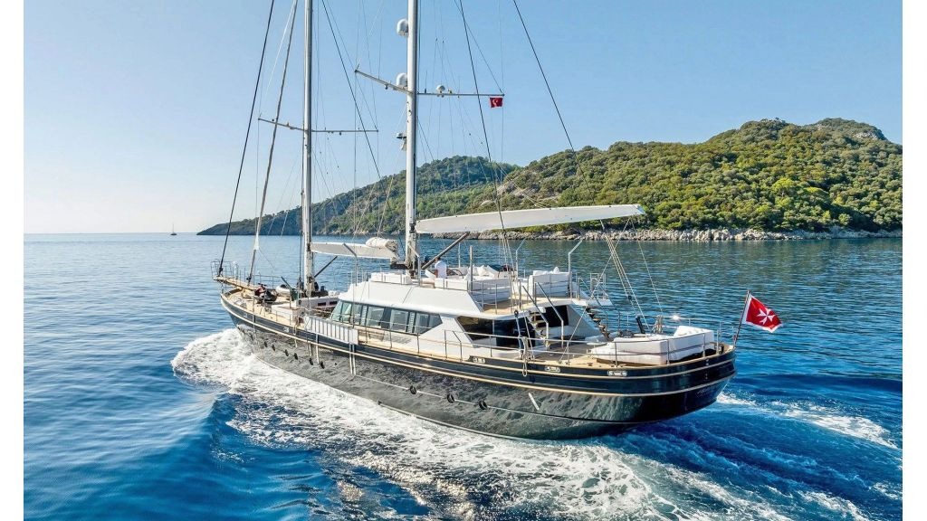 atlantika-sailing-yacht-2-1024-576