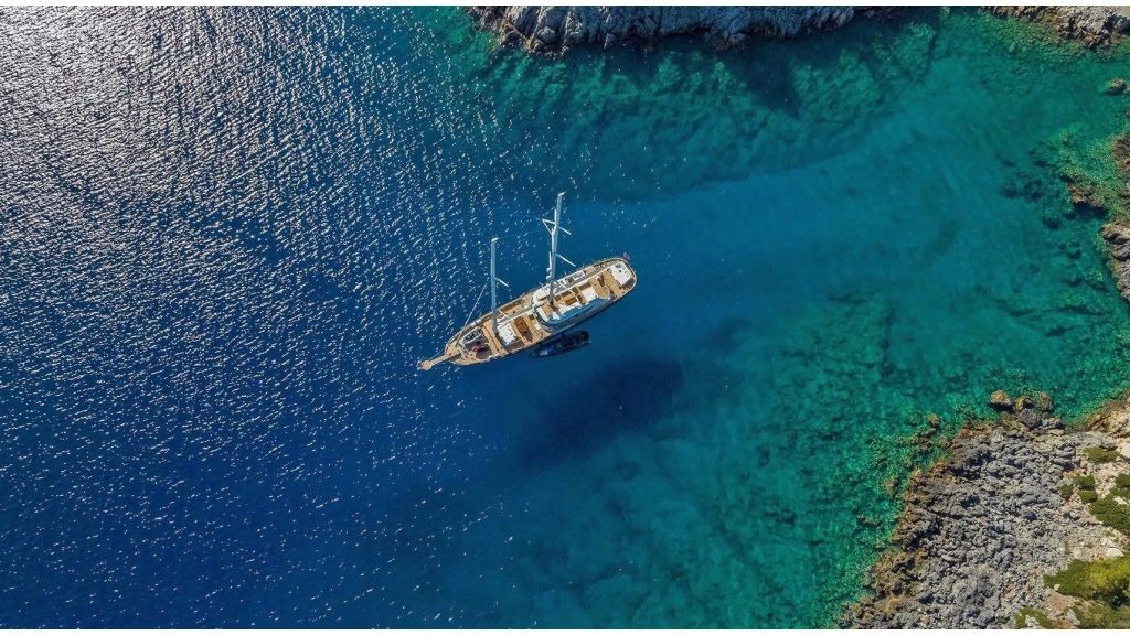 atlantika-sailing-yacht-3-1024-576