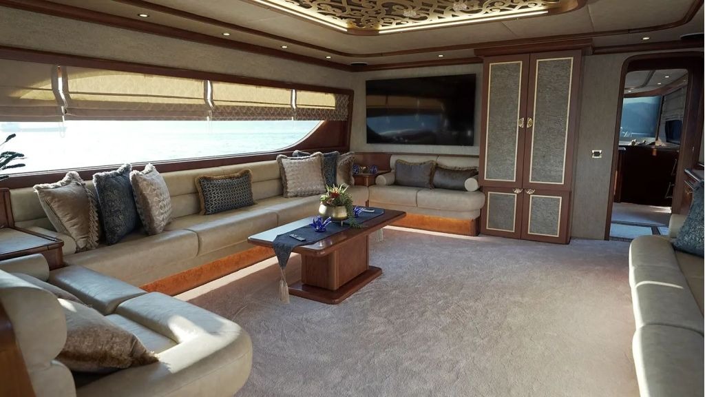 ayem-motor-yacht-011-1024-576