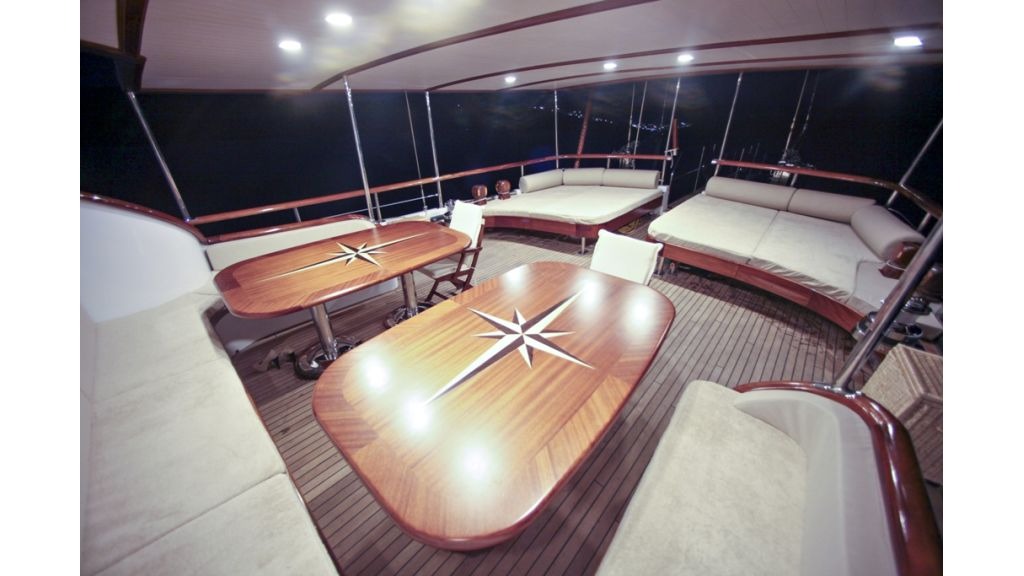 back-side-sitting-area-oguz-bey-1024-576