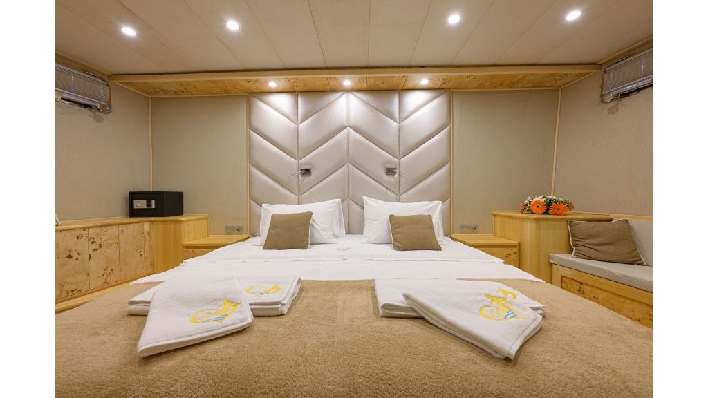 belgin-sultan-08-1024-576