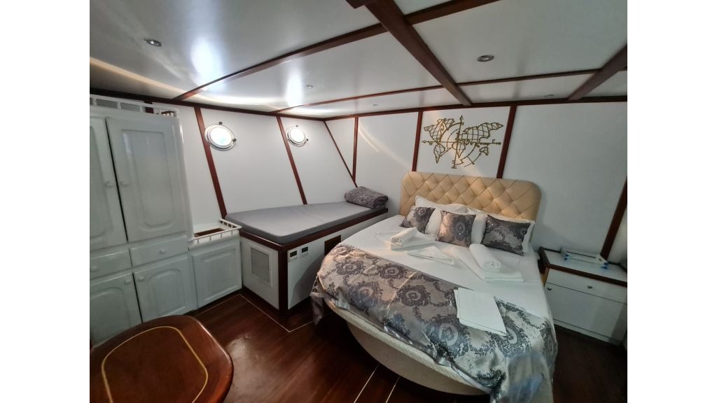 captain-jack-16-1024-576