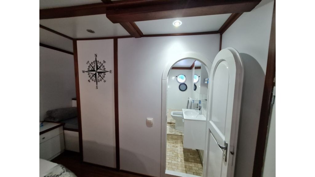 captain-jack-3-1024-576