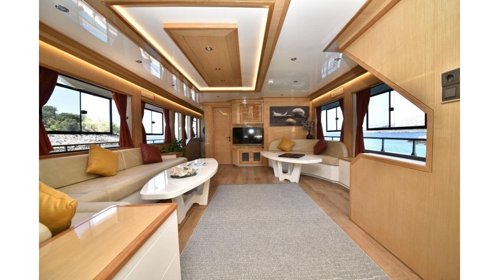 compass-018-1024-576