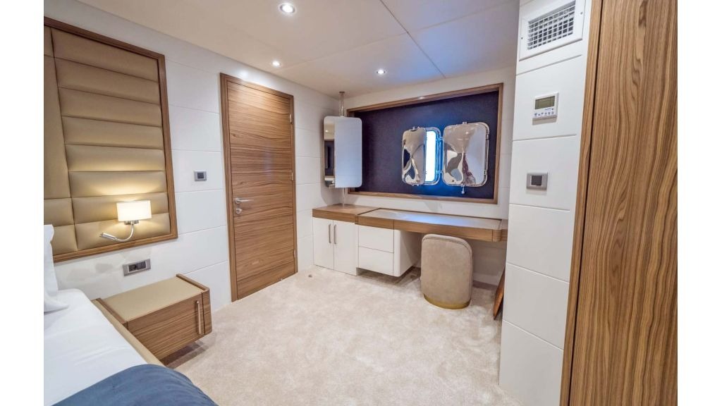 deepwater-yacht-14-1024-576