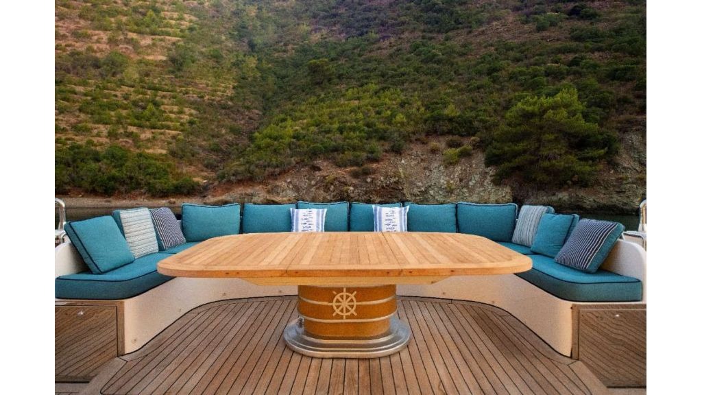 destiny_motor-yacht-17-1024-576