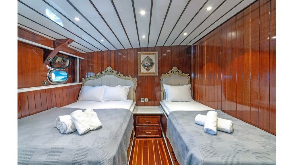 esma-sultan-22-1024-576