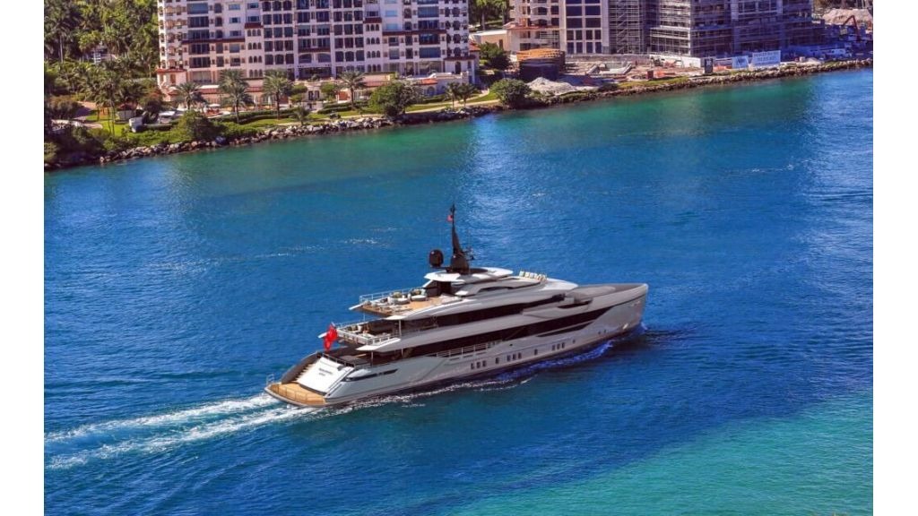 eternal-spark-motor-yacht-4-1024-576