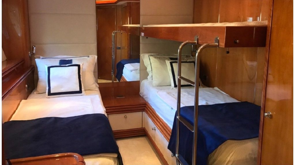 evolution-motoryacht-28-1024-576