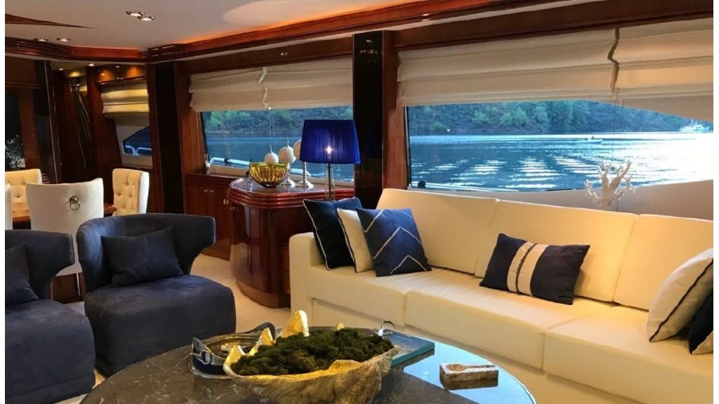 evolution-motoryacht-30-1024-576