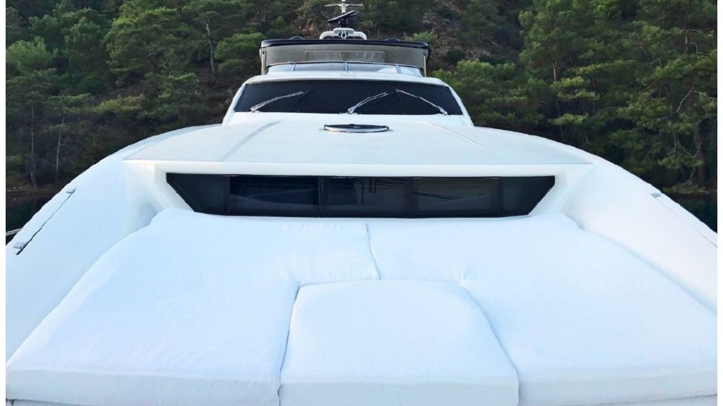 evolution-motoryacht-6-1024-576