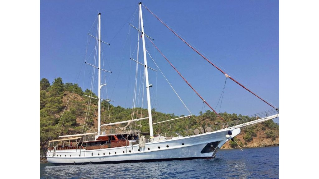 fortuna-2-luxury-gulet-1-1024-576